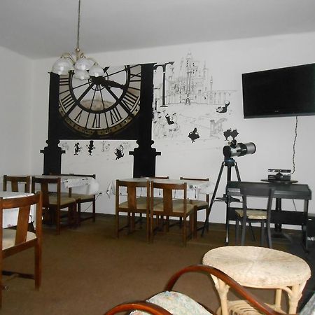 White Rabbit Hall Hotel Poděbrady Buitenkant foto