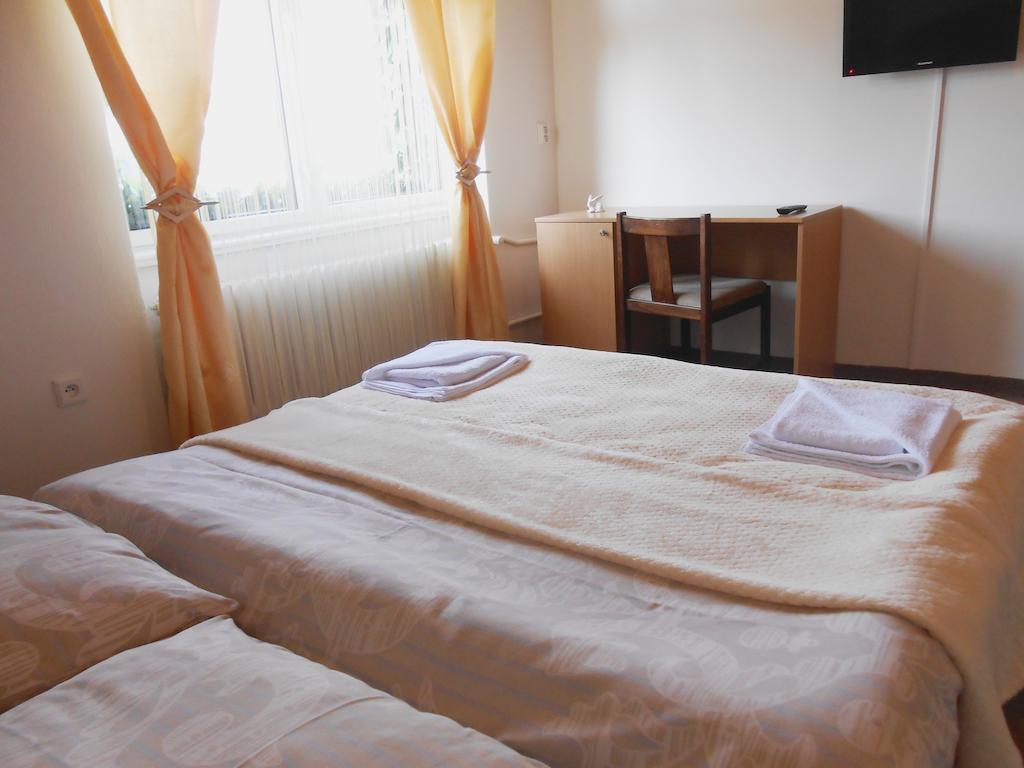 White Rabbit Hall Hotel Poděbrady Kamer foto